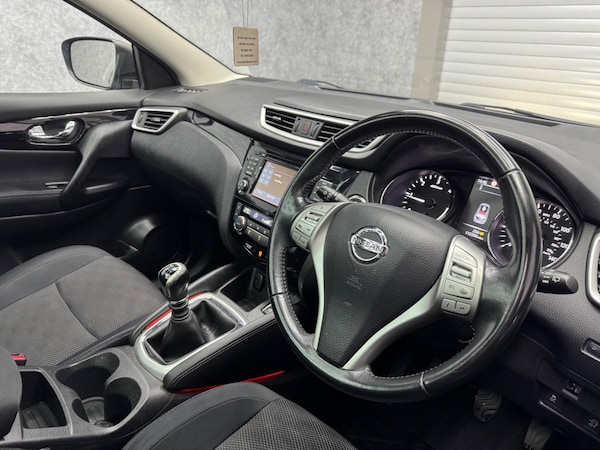 Used Nissan Qashqai 2015 for sale - 76246862: Photo 2