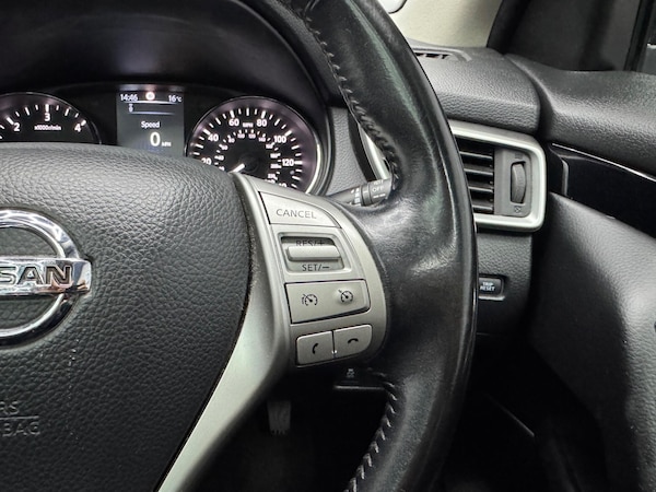 Used Nissan Qashqai 2015 for sale - 76246862: Photo 9