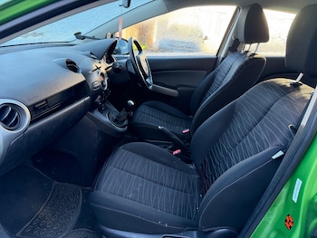 Used Mazda Mazda2 2009 for sale - 77109165: Photo