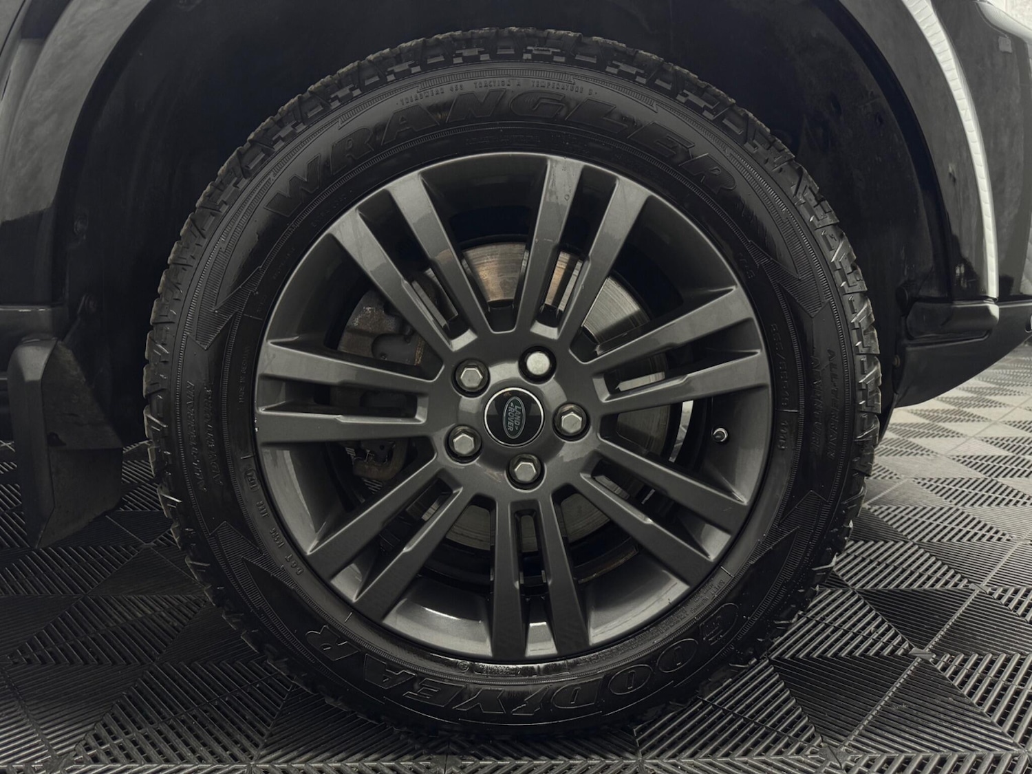 Used Land Rover Discovery 4 2016 for sale - 75954170: Photo 39