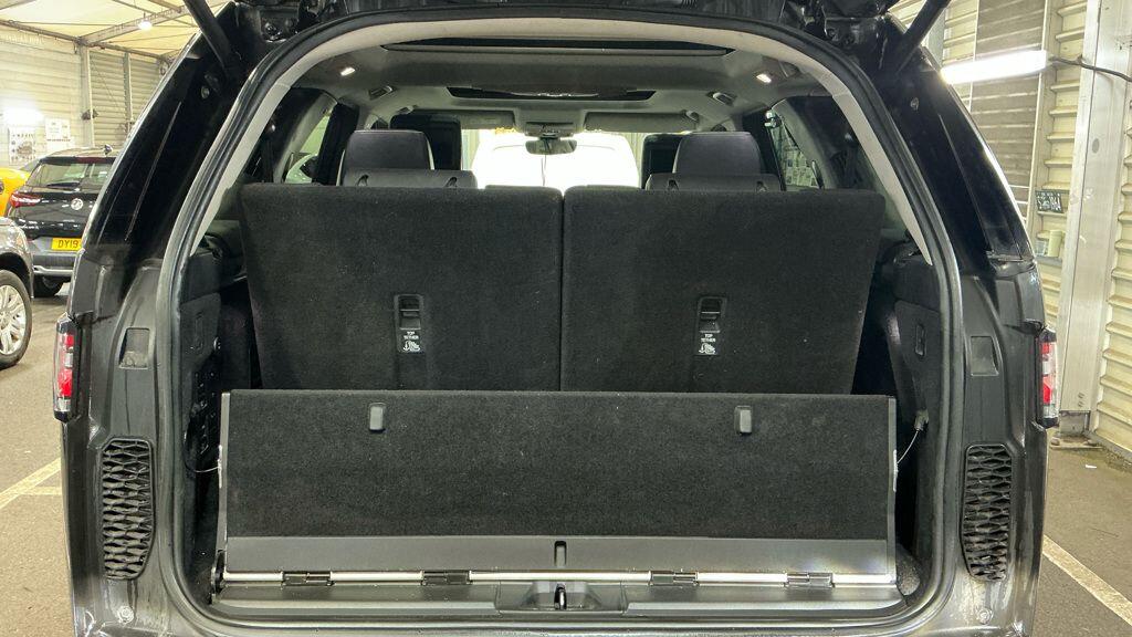 Used Land Rover Discovery 2017 for sale - 77351968: Photo 12