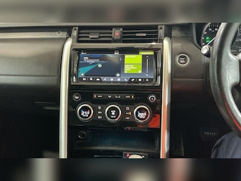 Used Land Rover Discovery 2017 for sale - 77351968: Photo