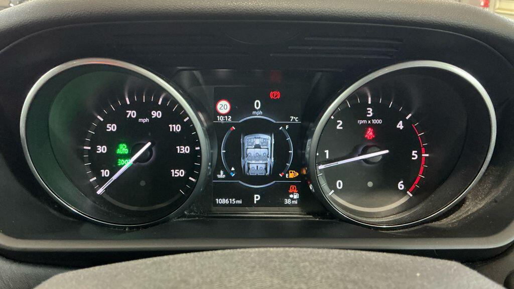 Used Land Rover Discovery 2017 for sale - 77351968: Photo 4