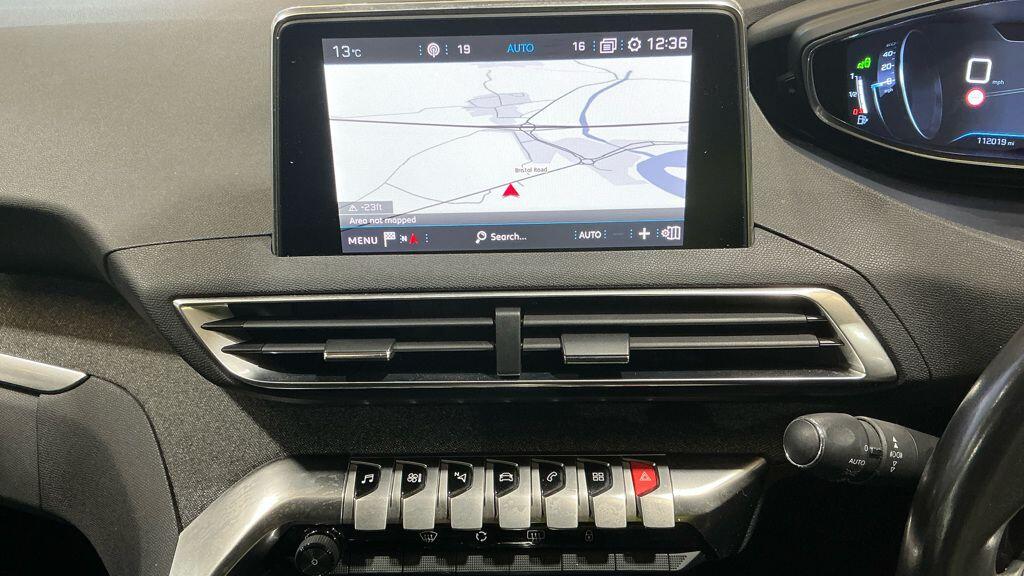 Used Peugeot 3008 2018 for sale - 77696250: Photo 4