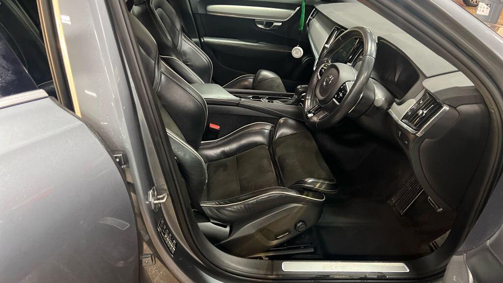 Used Volvo S90 2018 for sale - 77229366: Photo 2