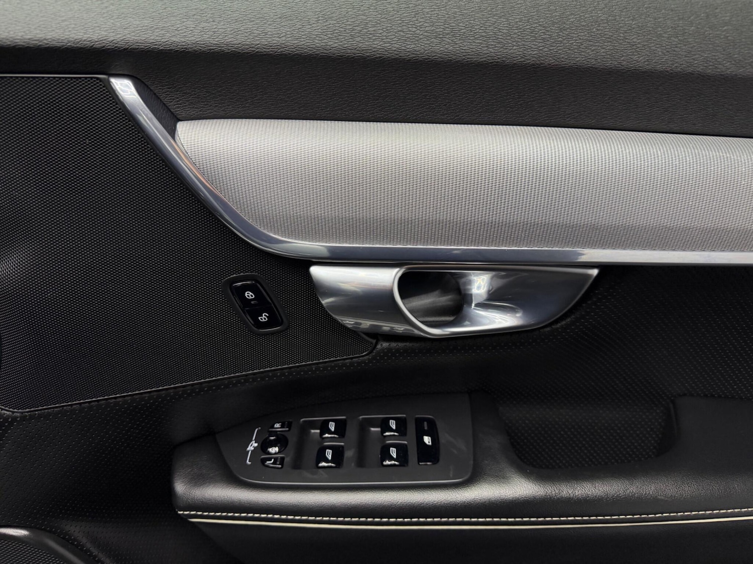 Used Volvo S90 2018 for sale - 77229366: Photo 44