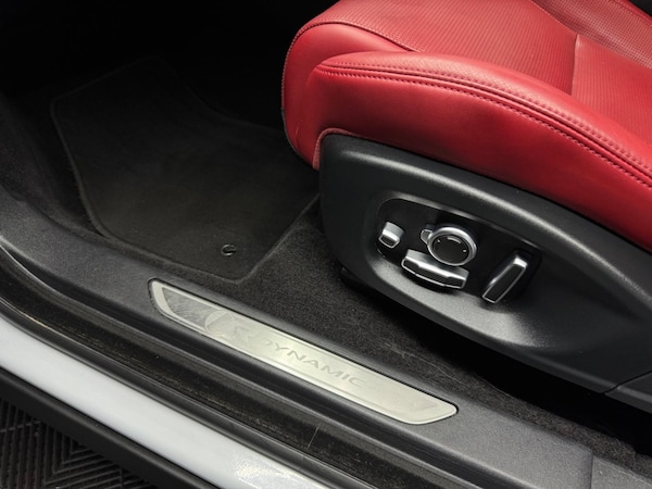 Used Jaguar E-Pace 2018 for sale - 74895631: Photo 24