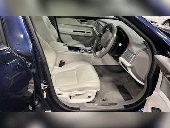 Used Jaguar XF 2016 for sale - 76227056: Photo 2