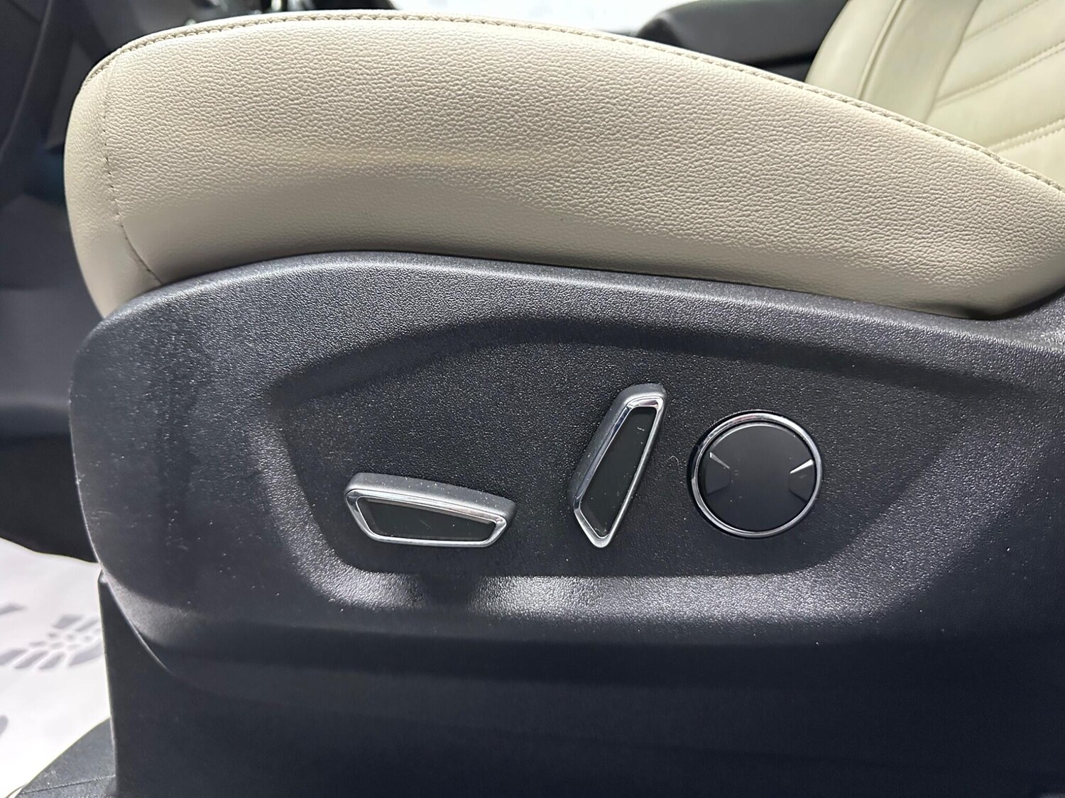 Used Ford Galaxy 2017 for sale - 78058865: Photo 33