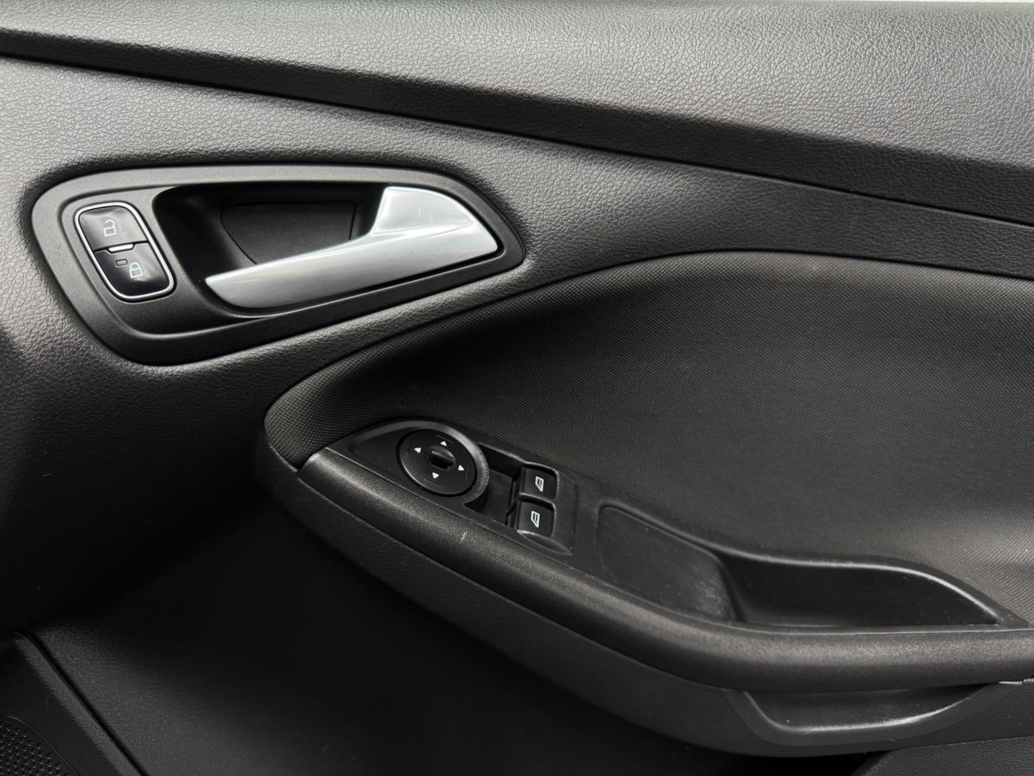 Used Ford Focus 2017 for sale - 77304875: Photo 18