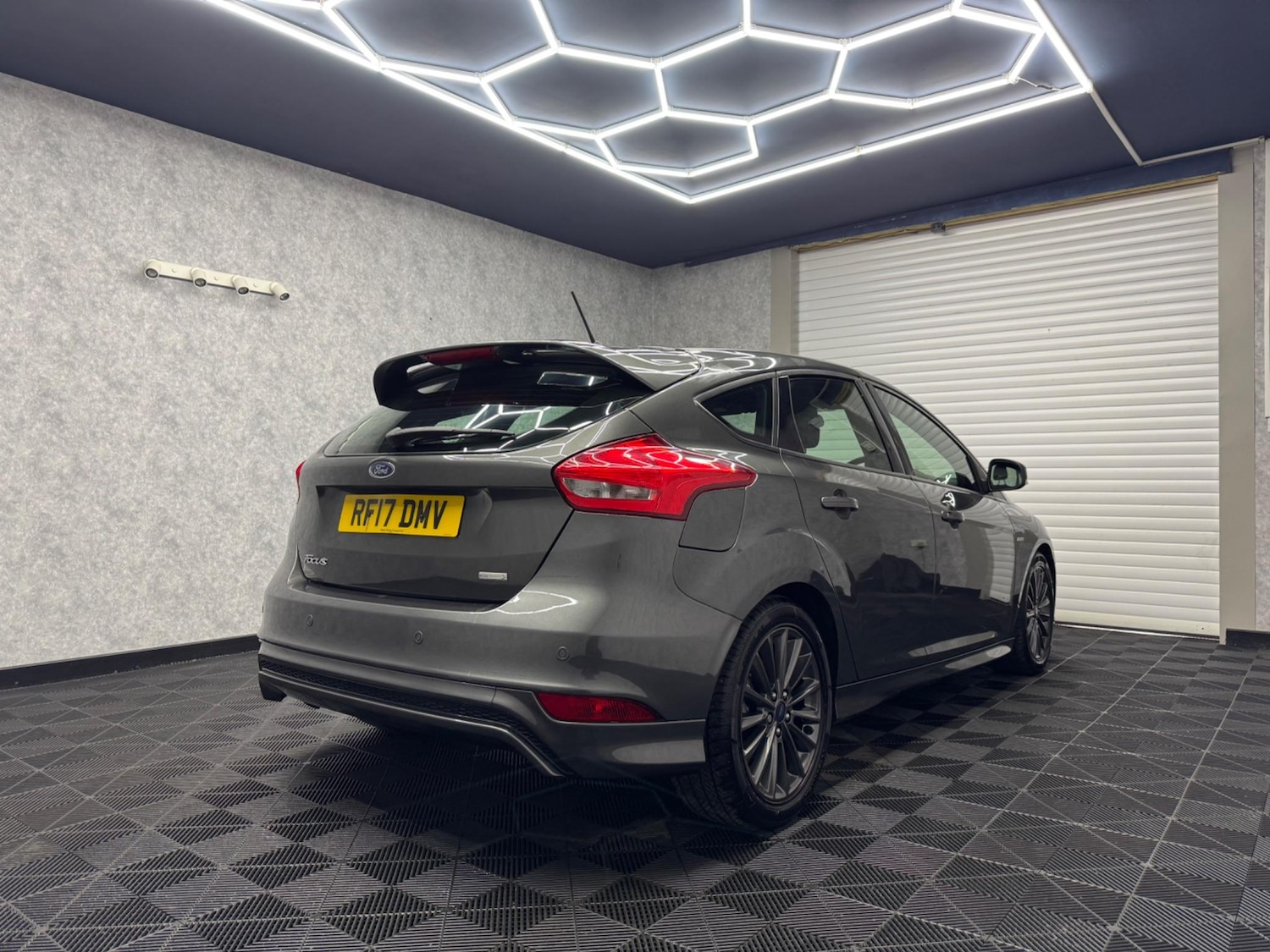 Used Ford Focus 2017 for sale - 77304875: Photo 4