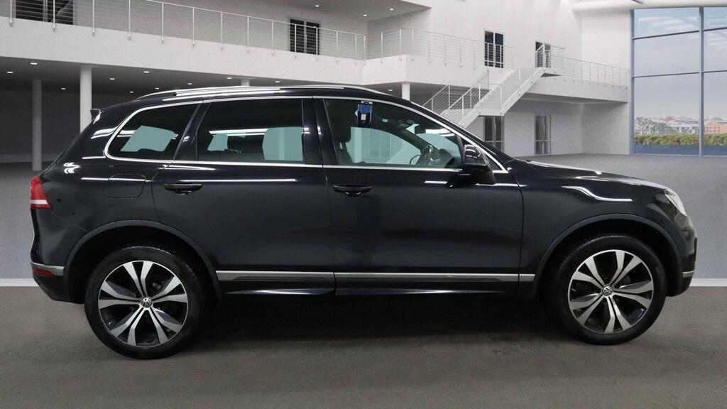 Used Volkswagen Touareg 2015 for sale - 77387397: Photo 10