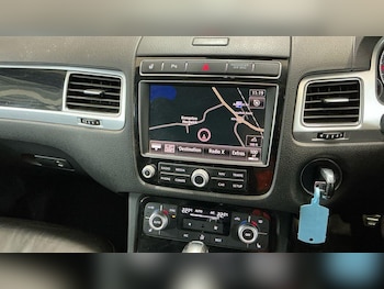 Used Volkswagen Touareg 2015 for sale - 77387397: Photo