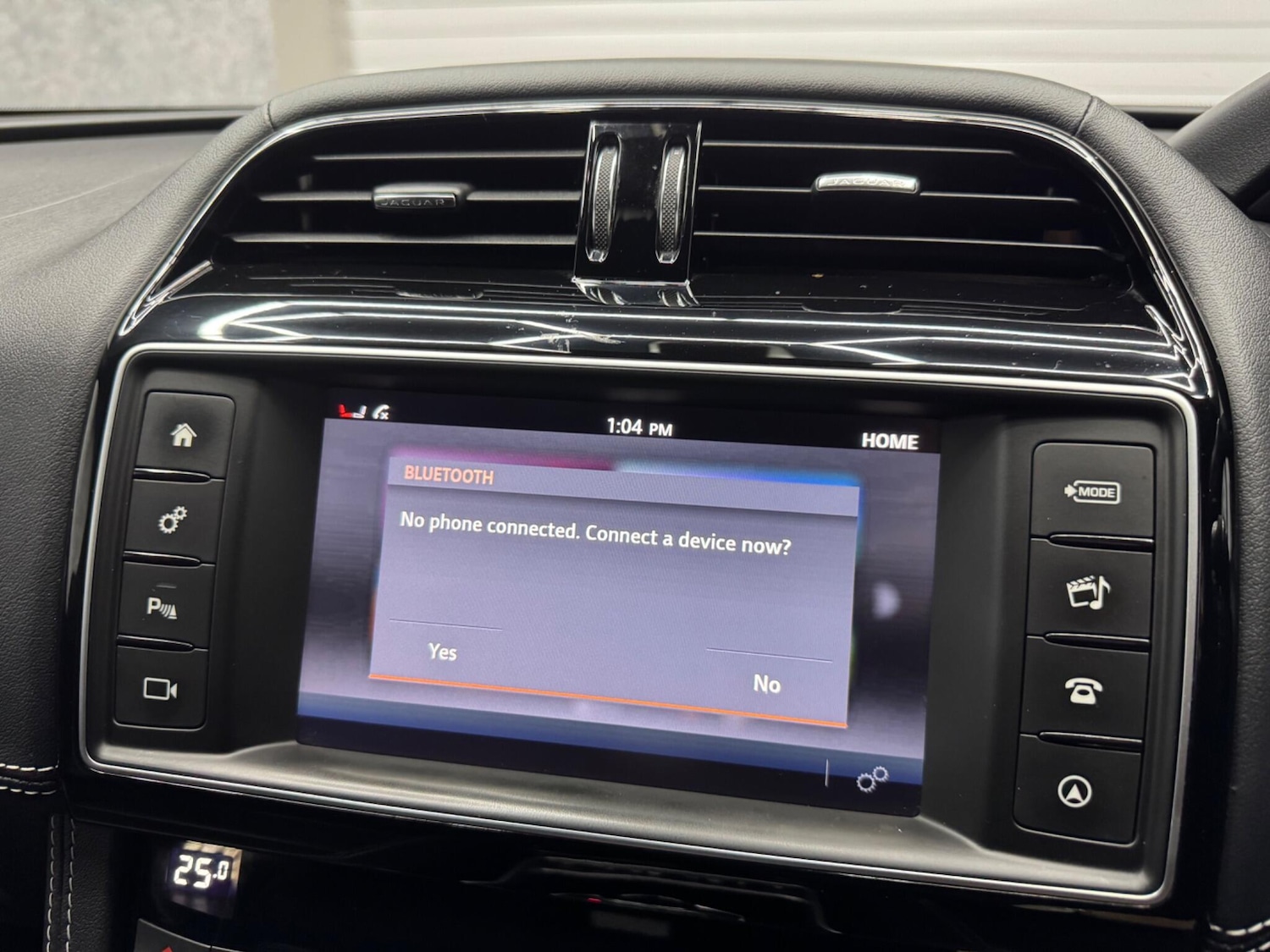 Used Jaguar F-Pace 2016 for sale - 76226262: Photo 13