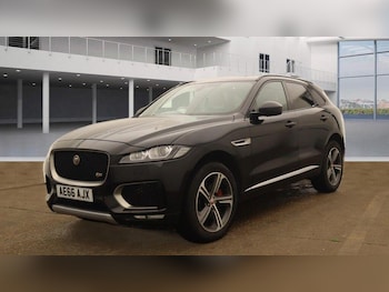 Used Jaguar F-Pace 2016 for sale - 76226262: Photo