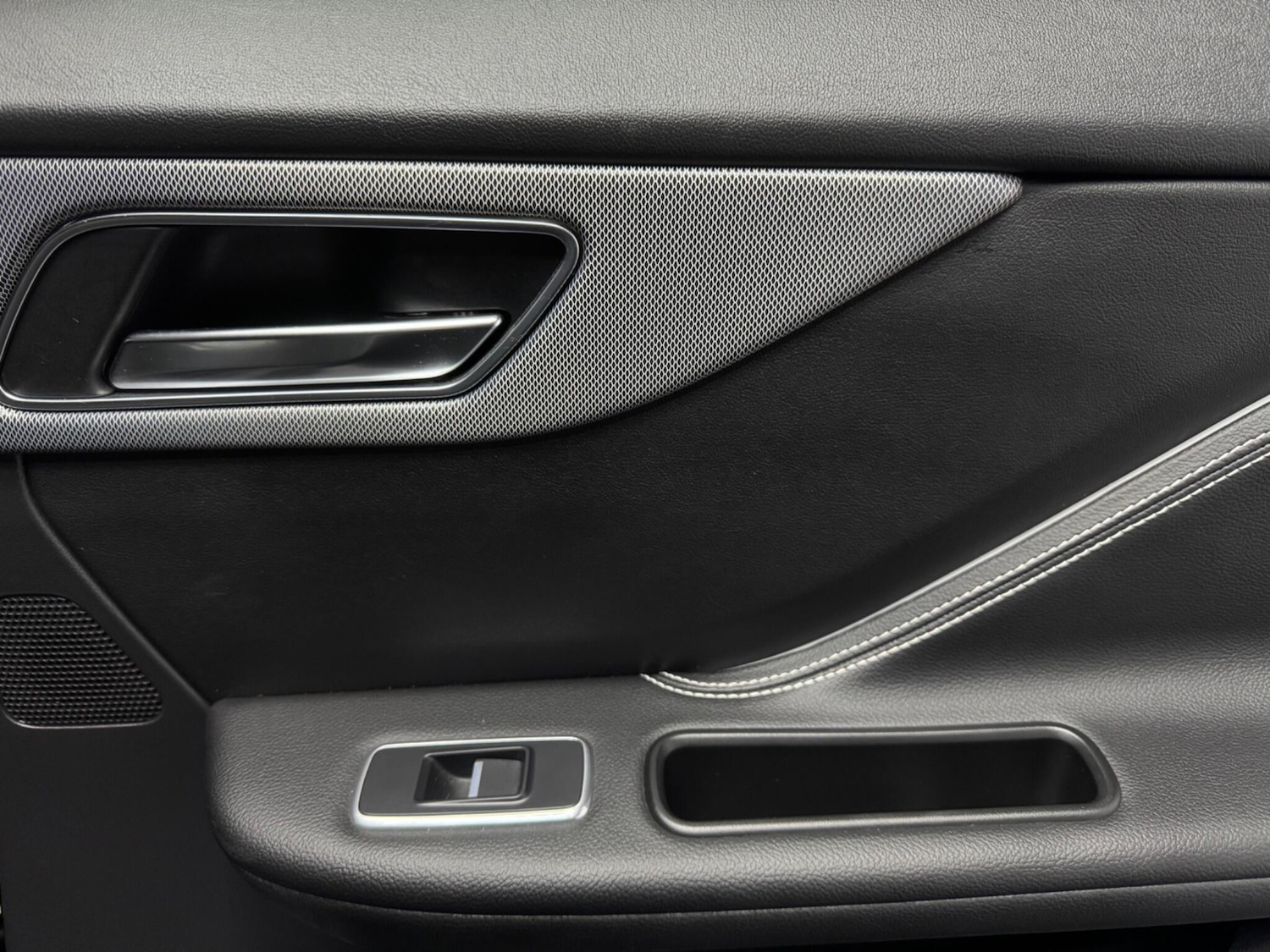 Used Jaguar F-Pace 2016 for sale - 76226262: Photo 23