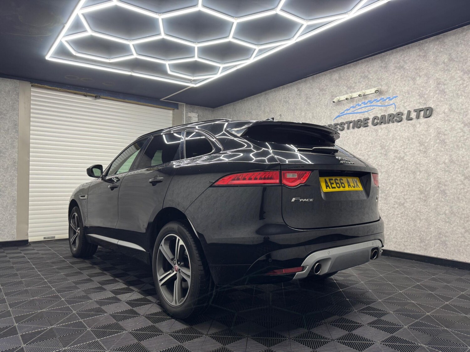 Used Jaguar F-Pace 2016 for sale - 76226262: Photo 30