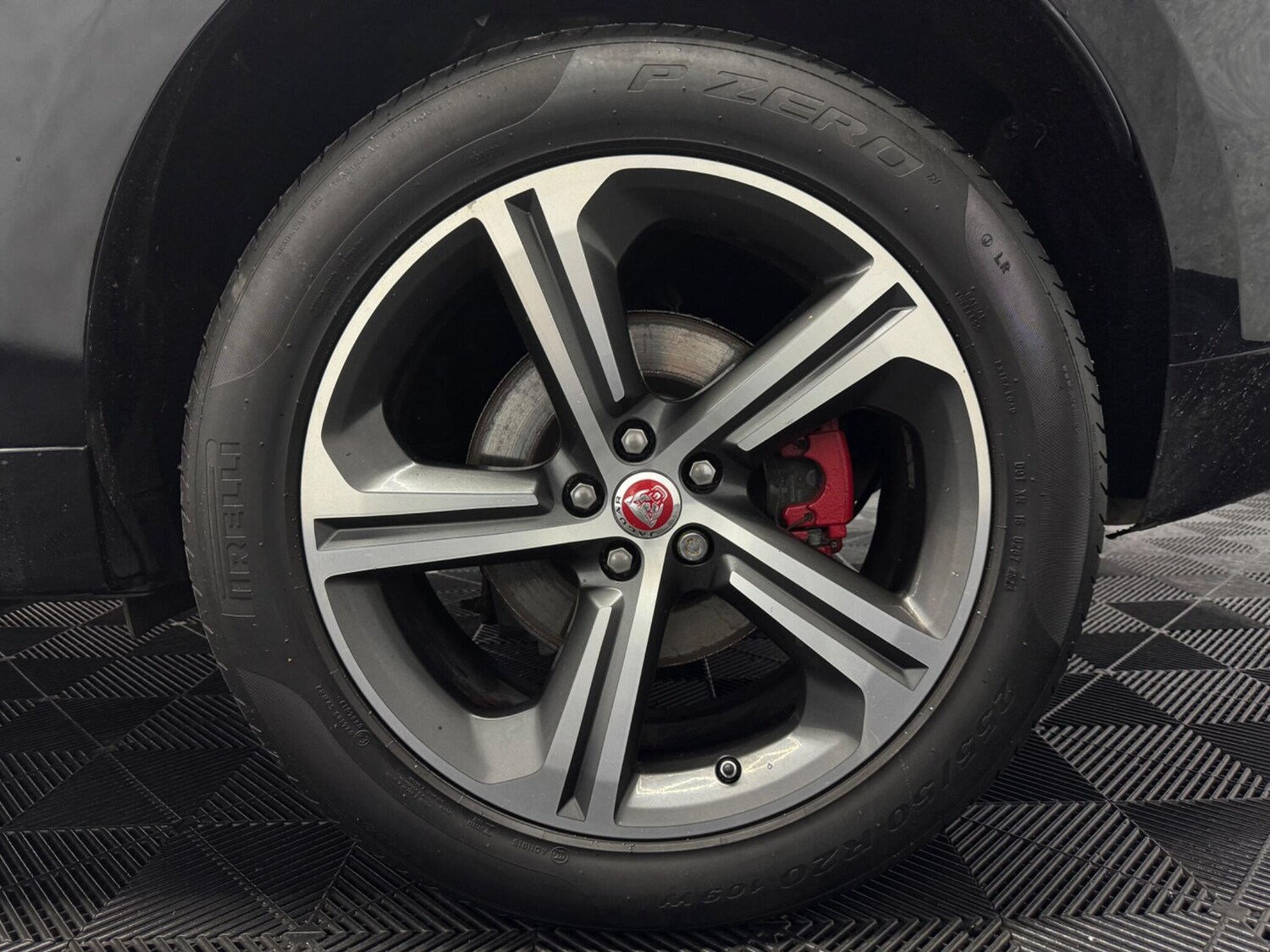 Used Jaguar F-Pace 2016 for sale - 76226262: Photo 31