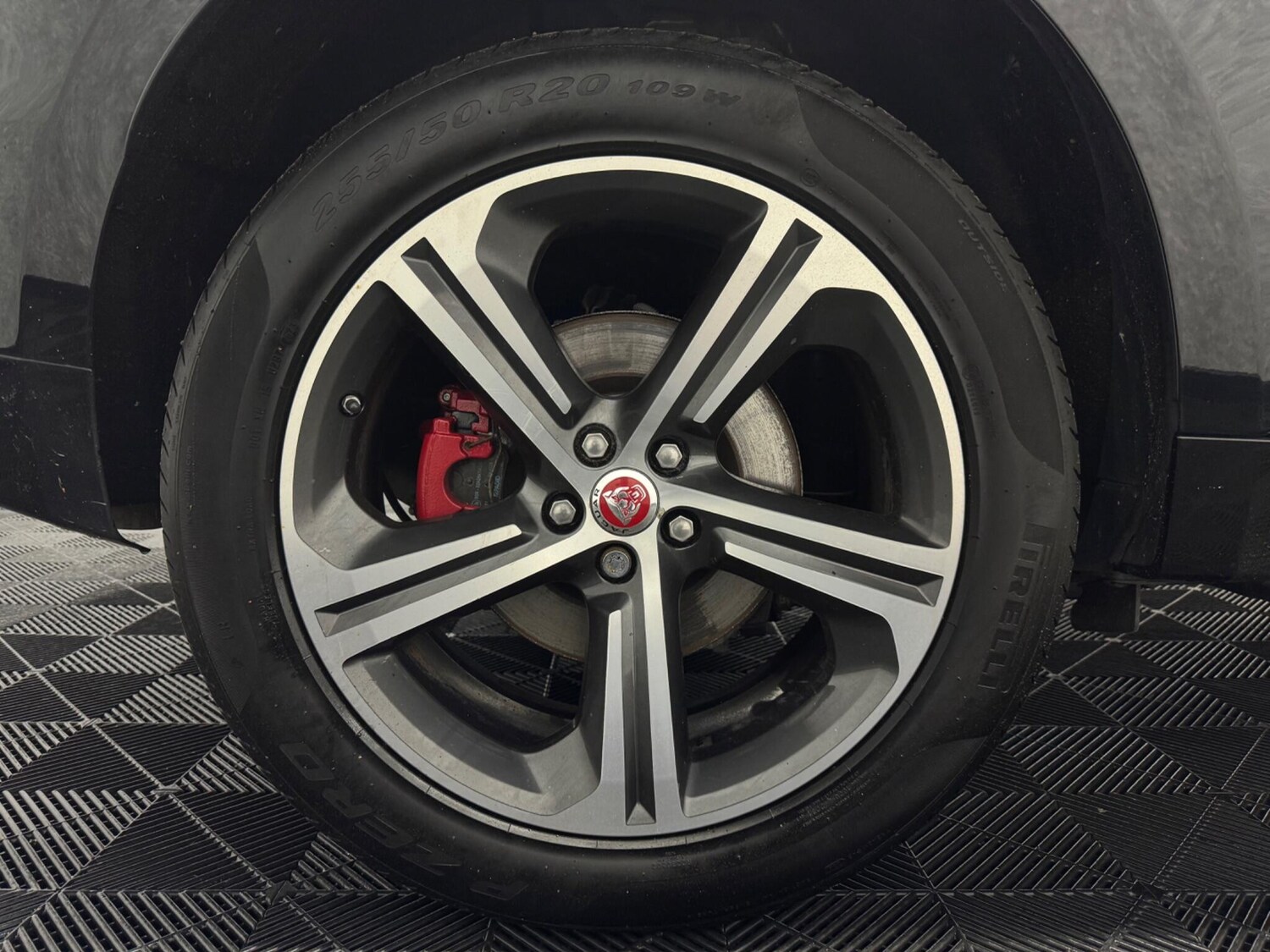 Used Jaguar F-Pace 2016 for sale - 76226262: Photo 32