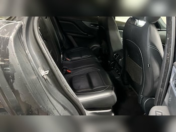 Used Jaguar F-Pace 2016 for sale - 76226262: Photo