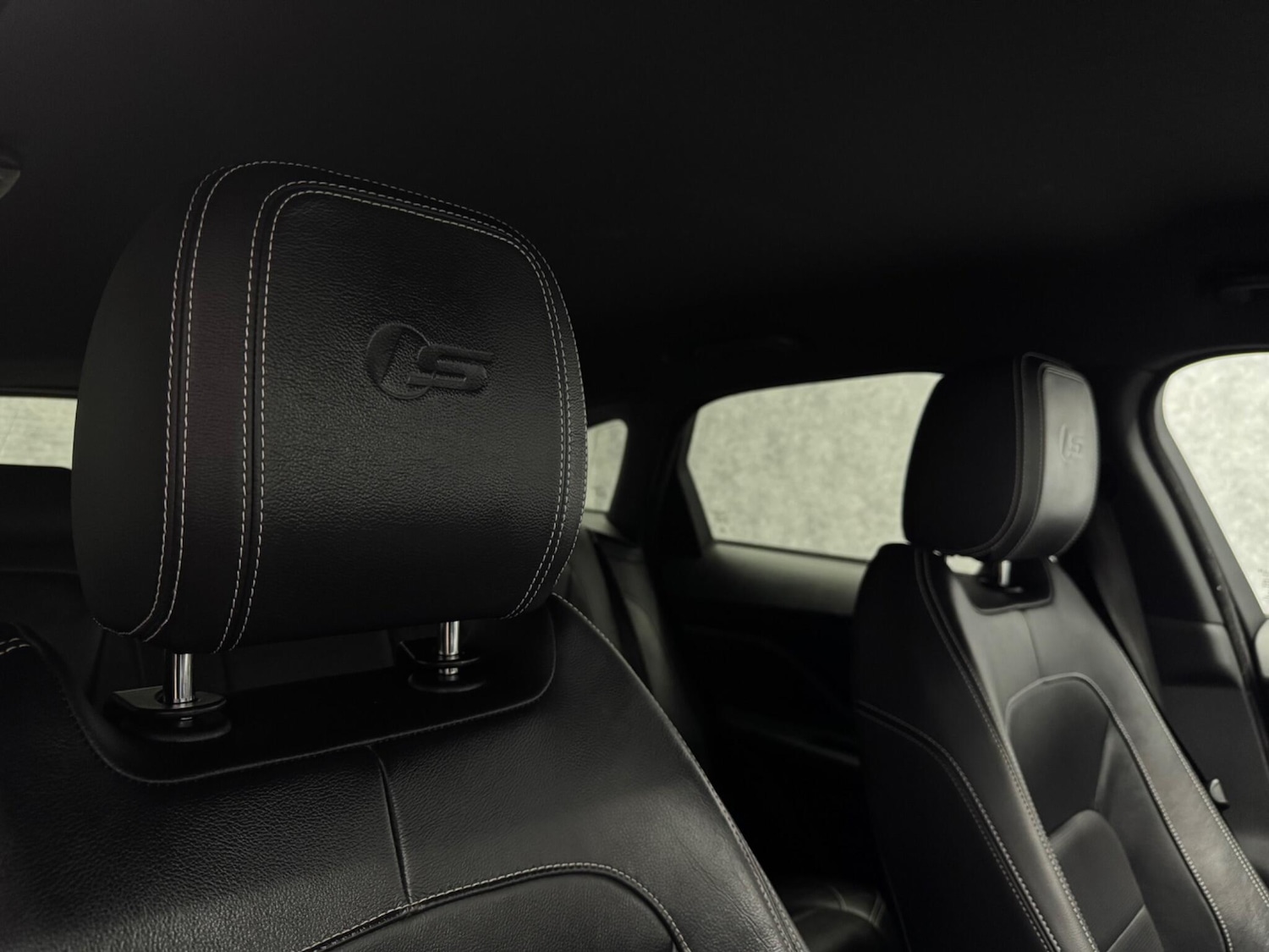 Used Jaguar F-Pace 2016 for sale - 76226262: Photo 6