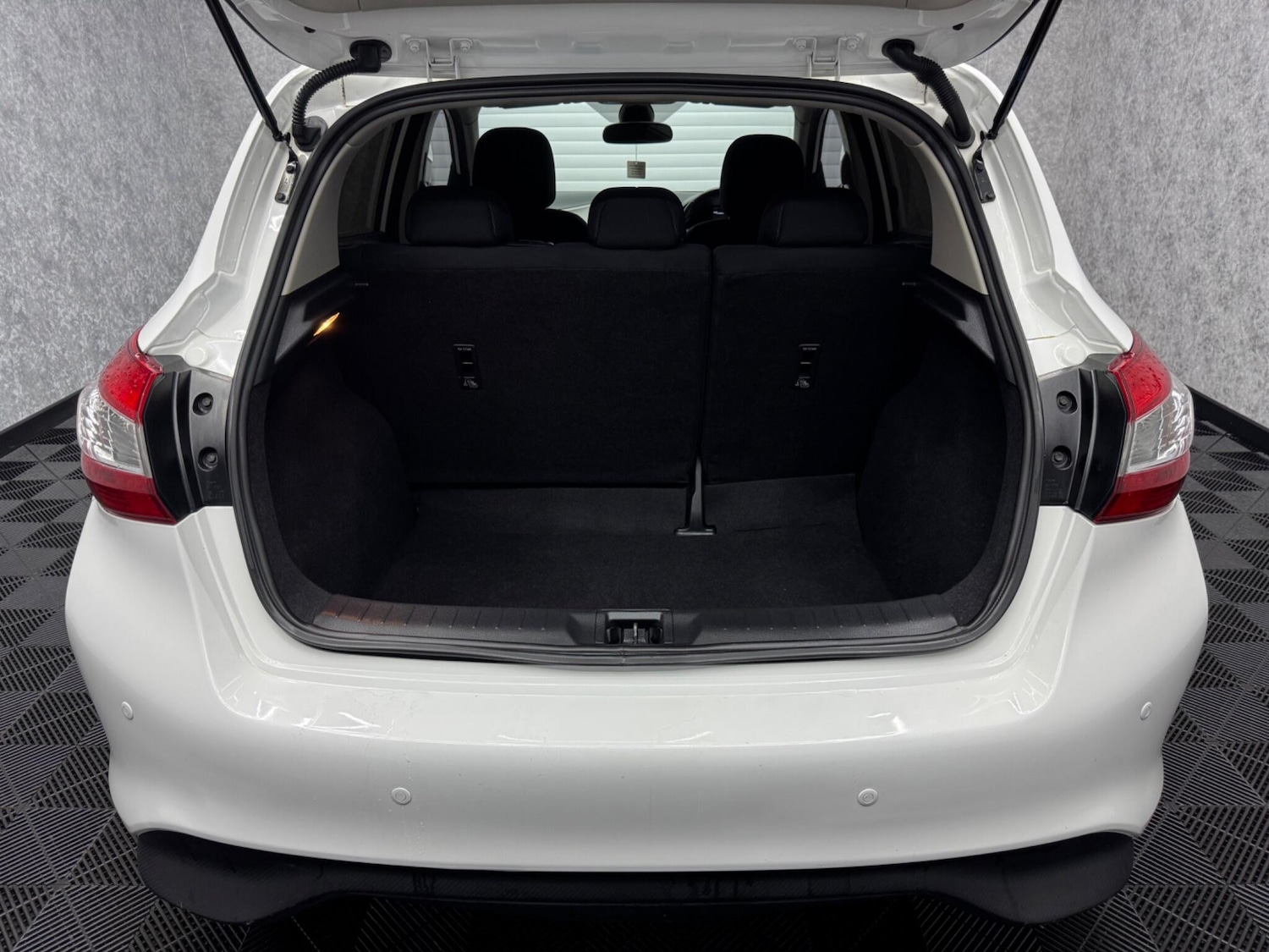 Used Nissan Pulsar 2017 for sale - 76573205: Photo 22