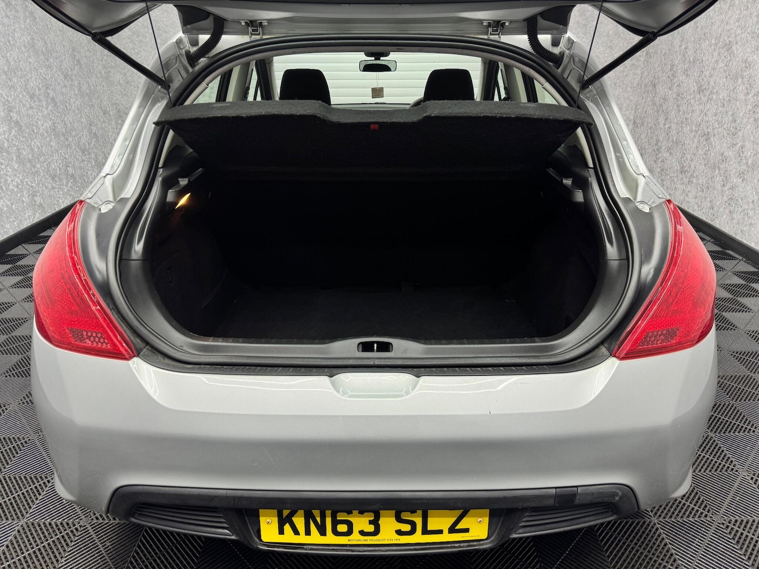 Used Peugeot 308 2013 for sale - 75756032: Photo 21