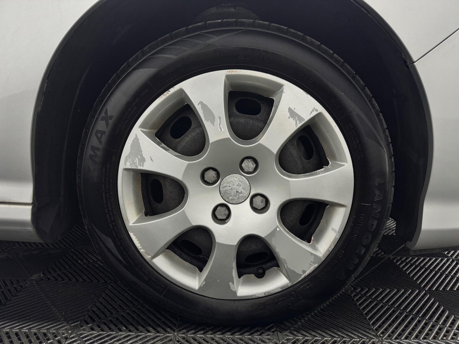 Used Peugeot 308 2013 for sale - 75756032: Photo 25