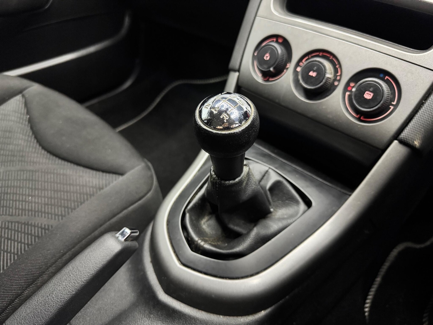 Used Peugeot 308 2013 for sale - 75756032: Photo 9