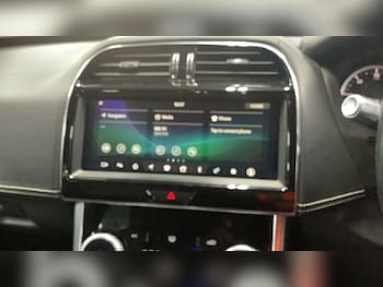 Used Jaguar XE 2019 for sale - 76786885: Photo