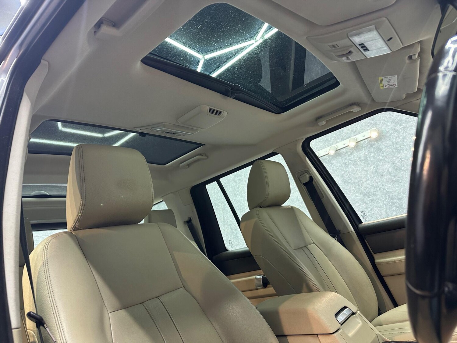 Used Land Rover Discovery 2014 for sale - 78058087: Photo 11