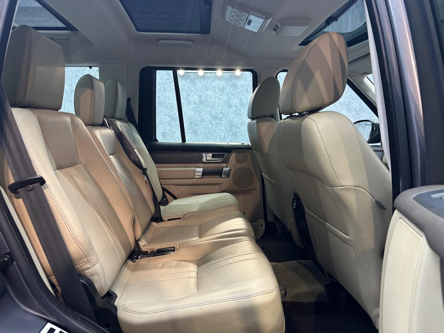 Used Land Rover Discovery 2014 for sale - 78058087: Photo 9