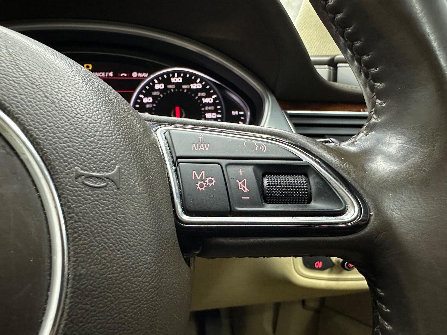 Used Audi A8 2011 for sale - 77671724: Photo 16