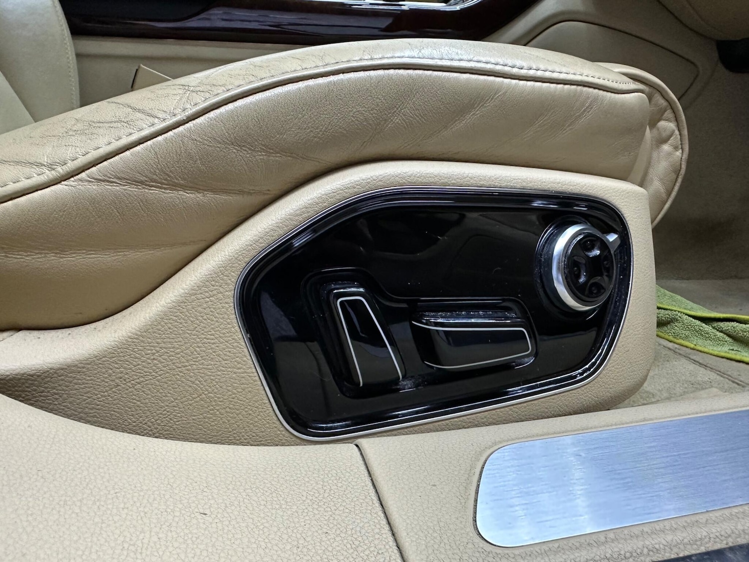 Used Audi A8 2011 for sale - 77671724: Photo 30