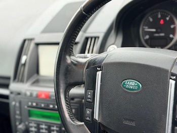 Used Land Rover Freelander 2011 for sale - 77559100: Photo