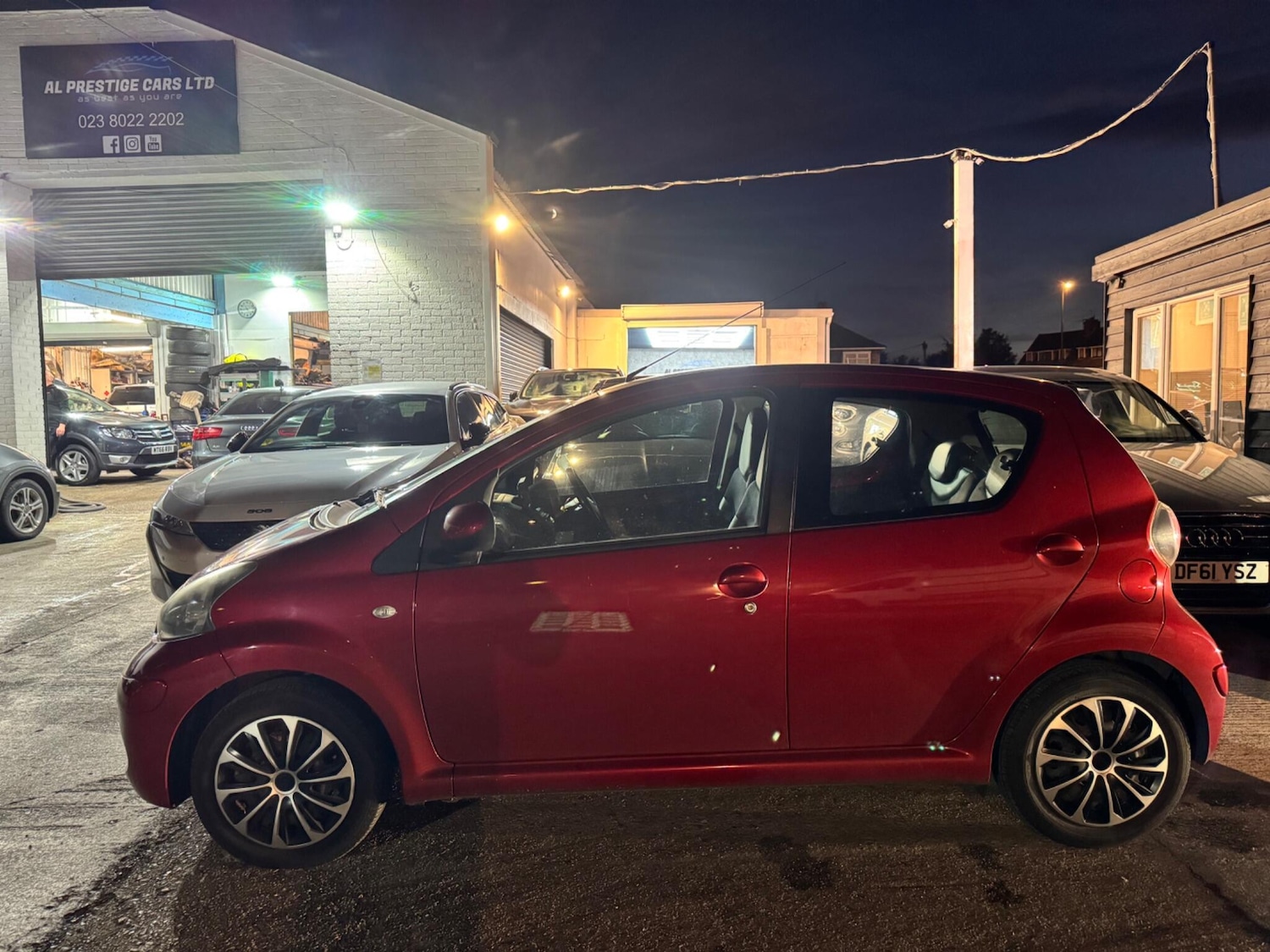 Used Toyota AYGO 2012 for sale - 76398203: Photo 3