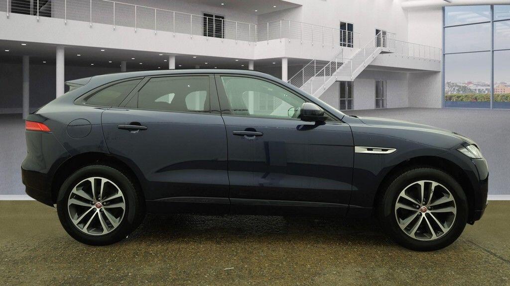 Used Jaguar F-Pace 2017 for sale - 77523986: Photo 9