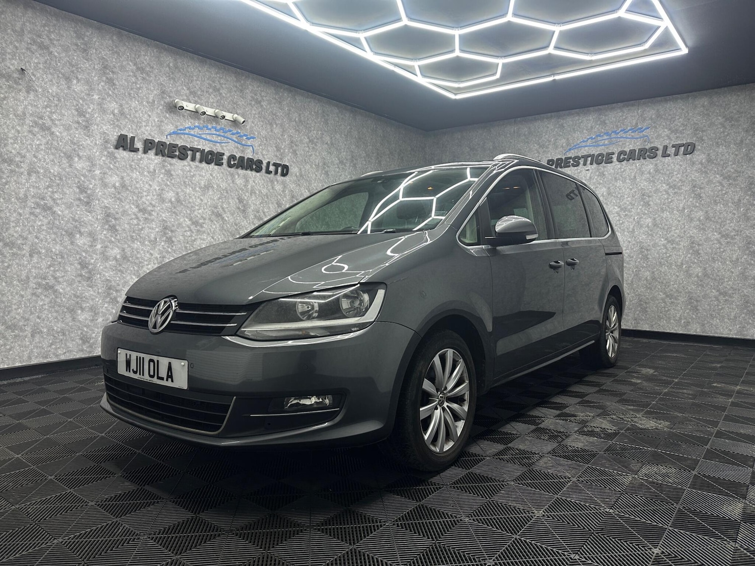 Used Volkswagen Sharan 2011 for sale - 78058954: Photo 1