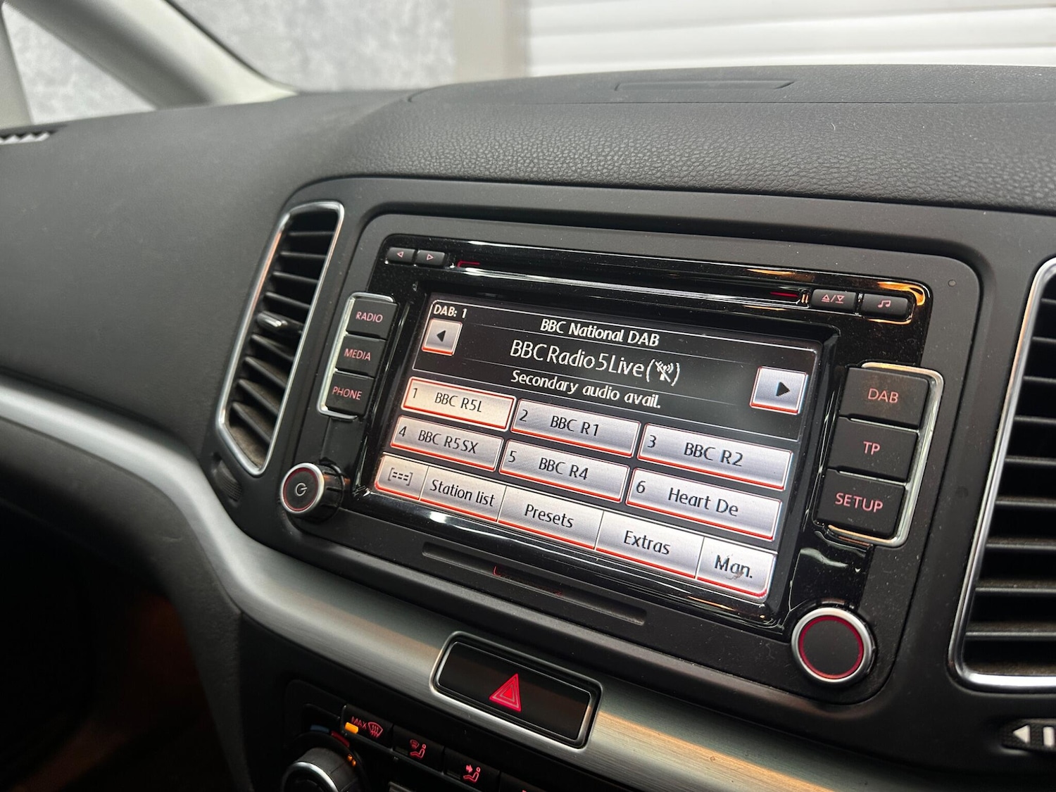 Used Volkswagen Sharan 2011 for sale - 78058954: Photo 11