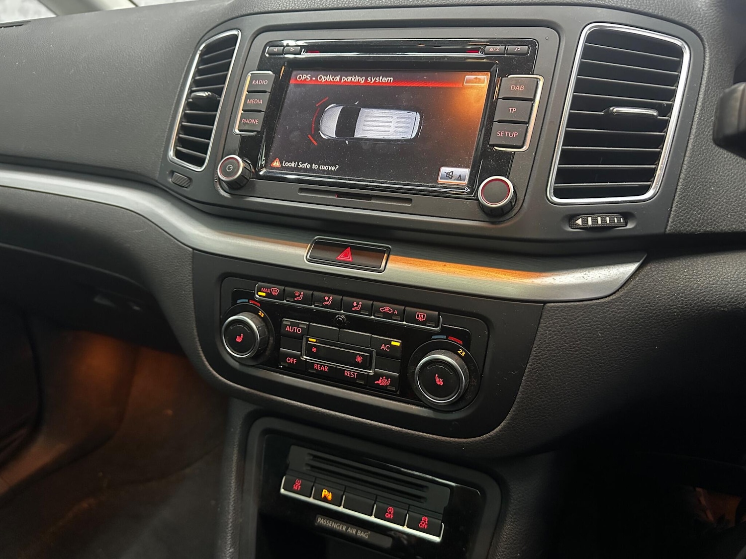 Used Volkswagen Sharan 2011 for sale - 78058954: Photo 9