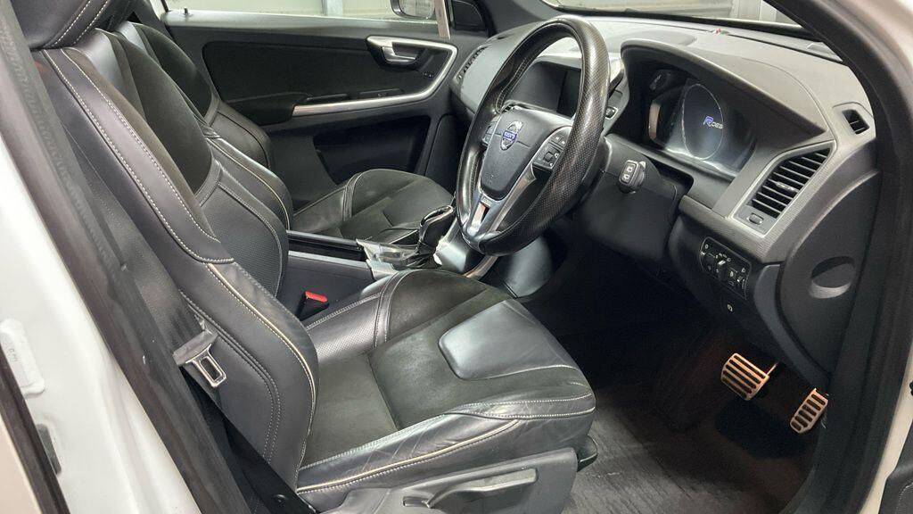 Used Volvo XC60 2016 for sale - 77053959: Photo 2