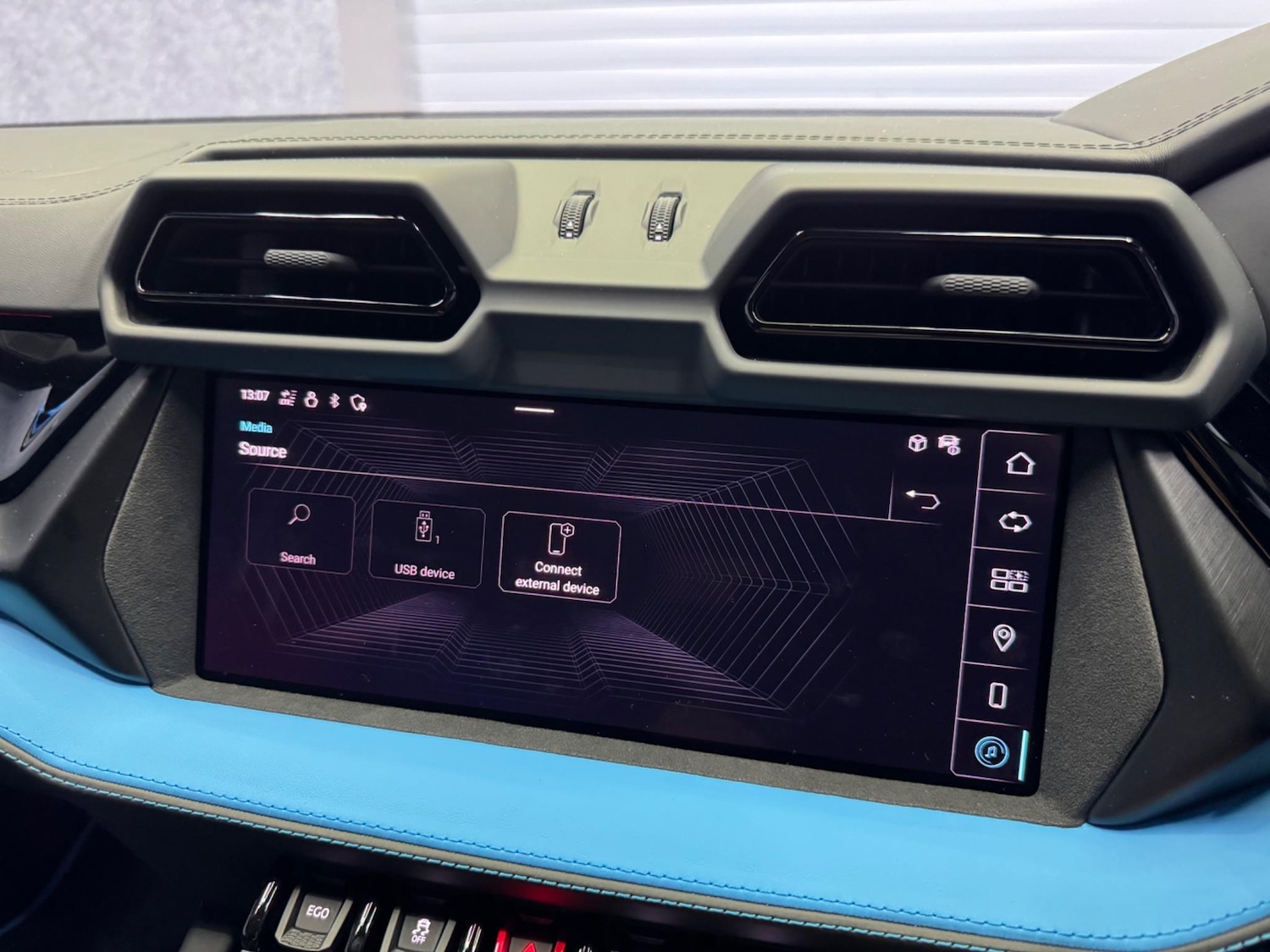 Used Lamborghini Urus 2025 for sale - 76997908: Photo 25