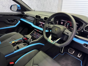 Used Lamborghini Urus 2025 for sale - 76997908: Photo