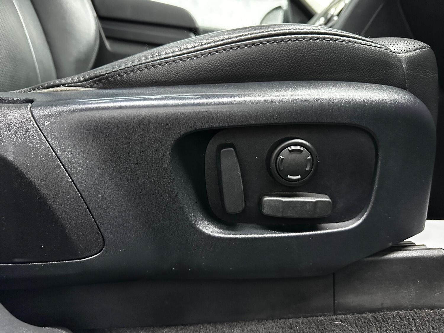 Used Land Rover Discovery 2019 for sale - 77454839: Photo 17