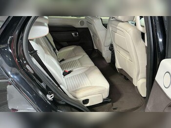 Used Land Rover Discovery 2018 for sale - 77695943: Photo