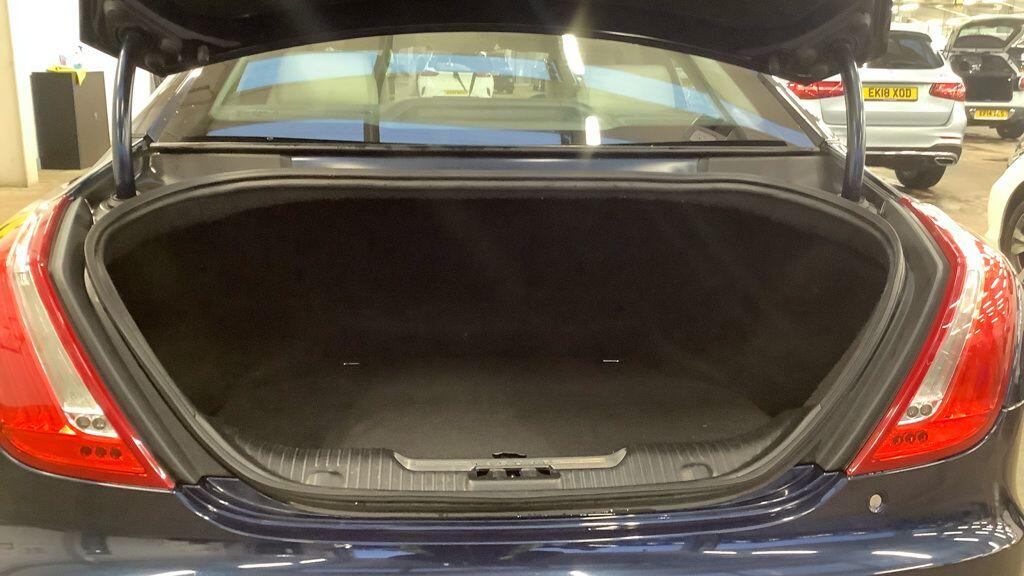 Used Jaguar XJ 2013 for sale - 77456385: Photo 12