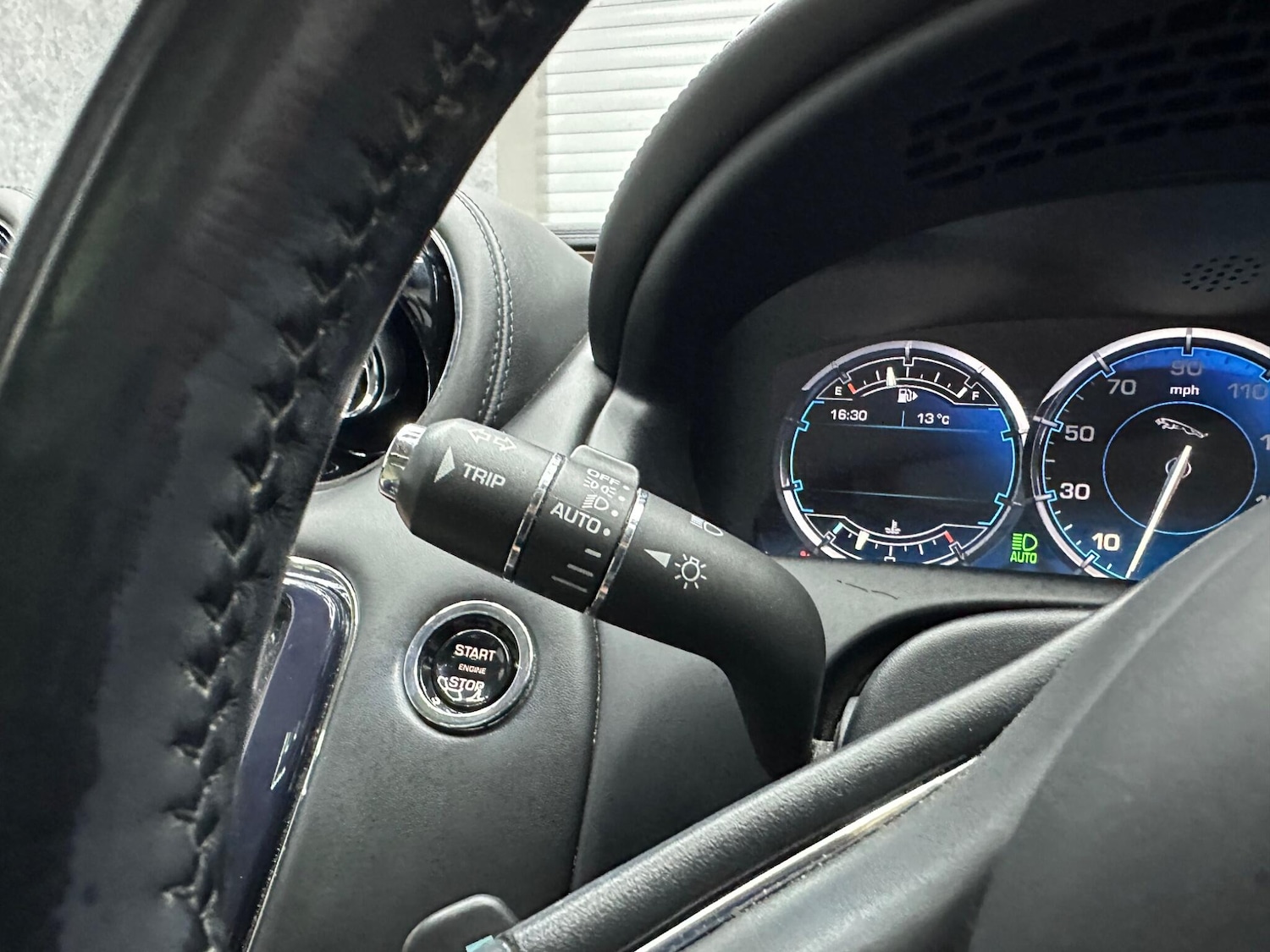 Used Jaguar XJ 2013 for sale - 77456385: Photo 23