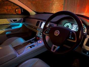 Used Jaguar XF 2012 for sale - 78292449: Photo