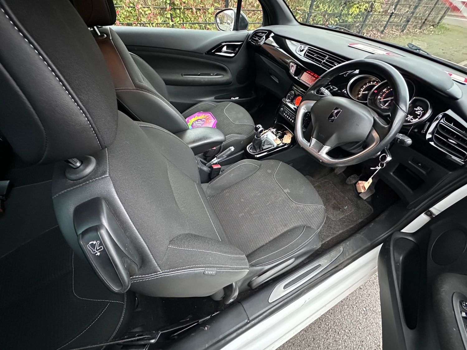 Used Citroen DS3 2012 for sale - 77809330: Photo 9