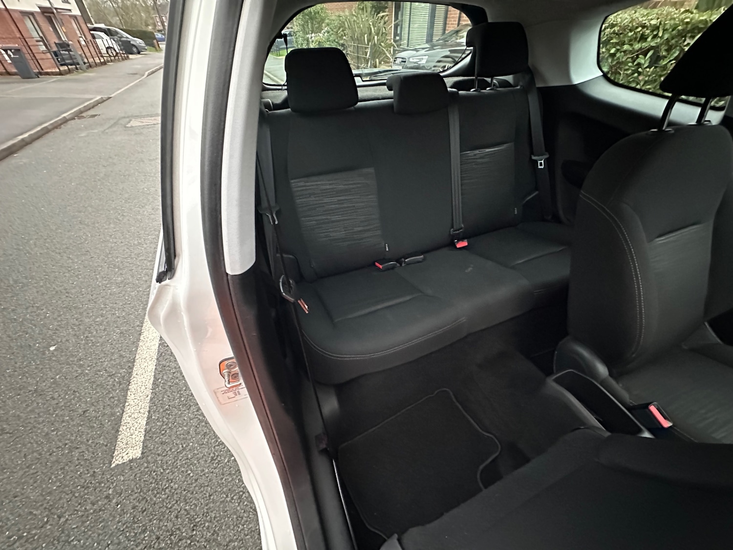 Used Peugeot 208 2014 for sale - 77025634: Photo 11